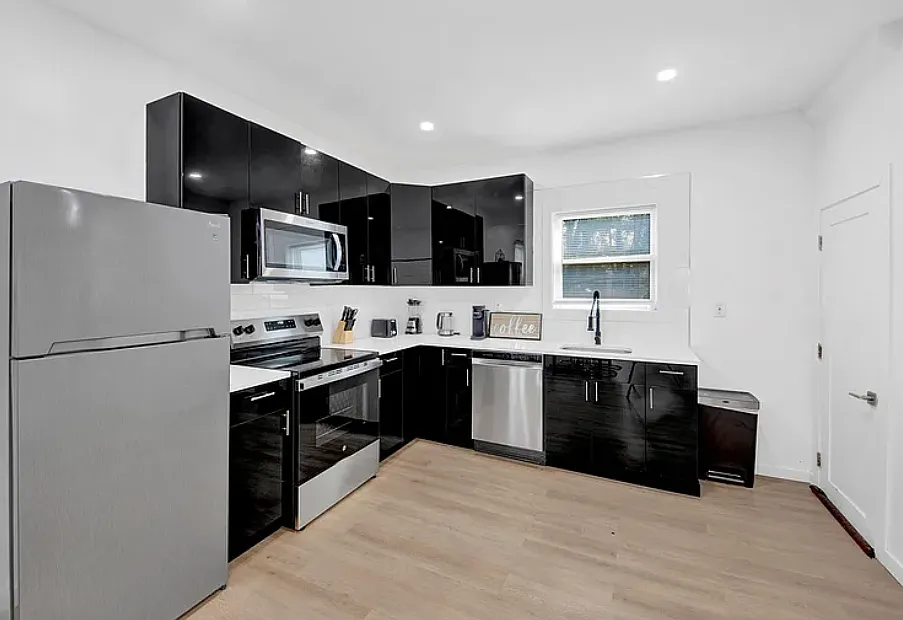 3 bed, 1514 sqft, $3,200 — Photo 4