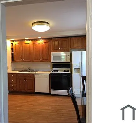 915 8th Avenue Ct #2 — Photo 2