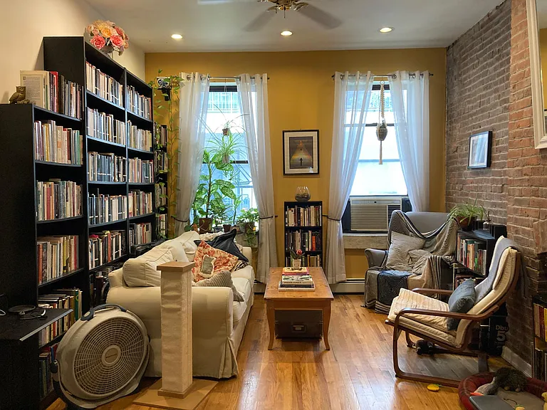 214 9th St #2B — Photo 38