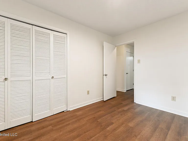 6104 Gruich Cir — Photo 17