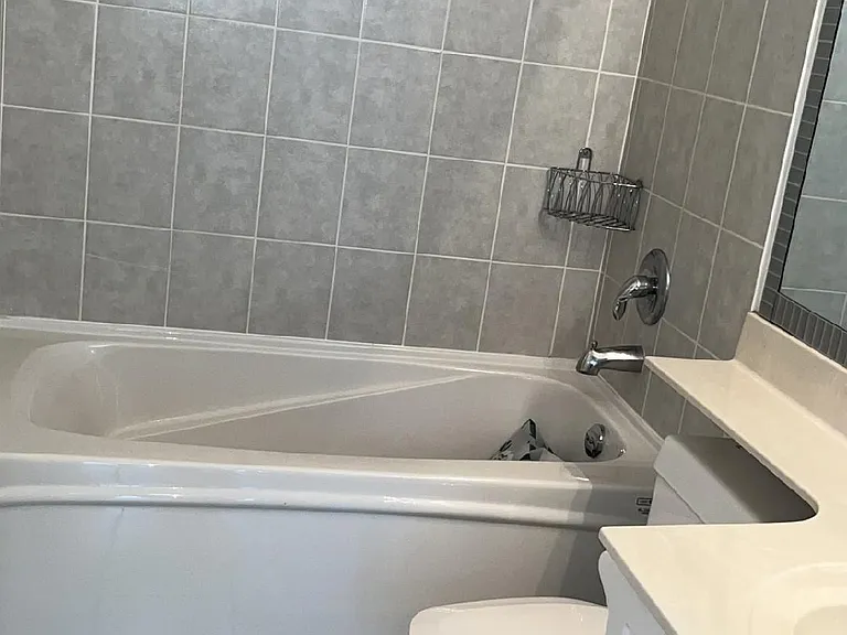 7 Lorraine Dr #URG01 — Photo 11