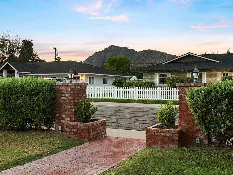 6259 E Calle Redonda — Photo 2