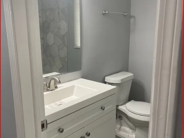 8255 Yolanda Ct, Jacksonville, FL 32210