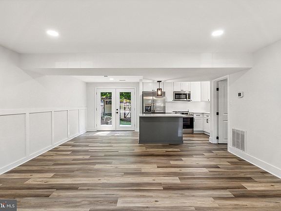 4th image of 1596 Star Pine Dr