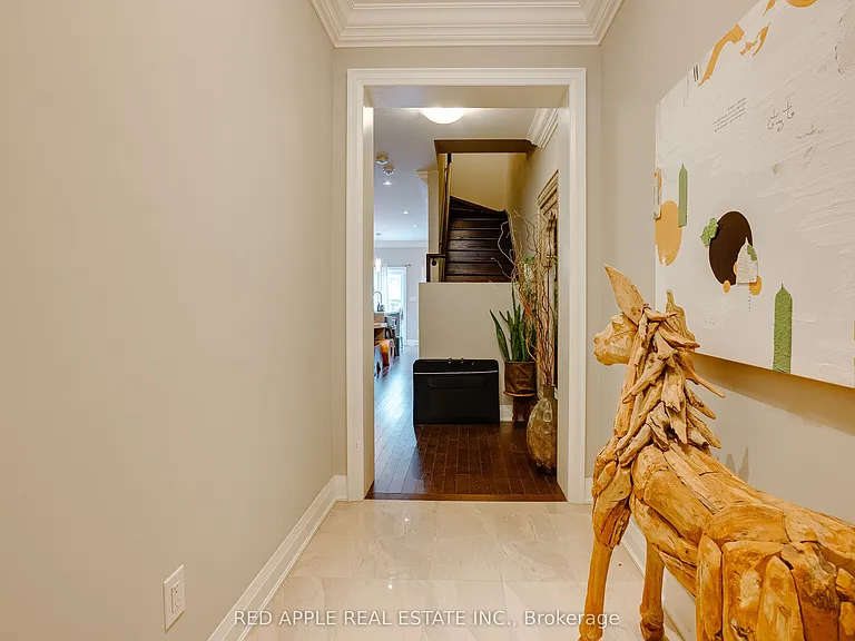 15 Dunton Ln — Photo 3