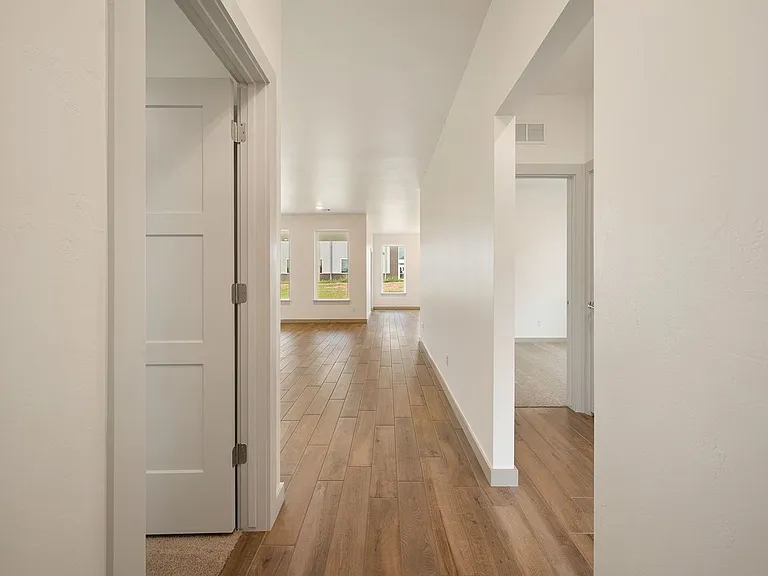 4909 Misty Wood Ln — Photo 22