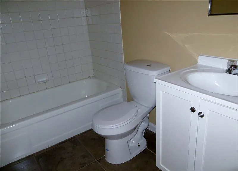 Zavala restroom
