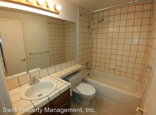 211 Ridgetop Dr APT 110, Redding, CA 96003