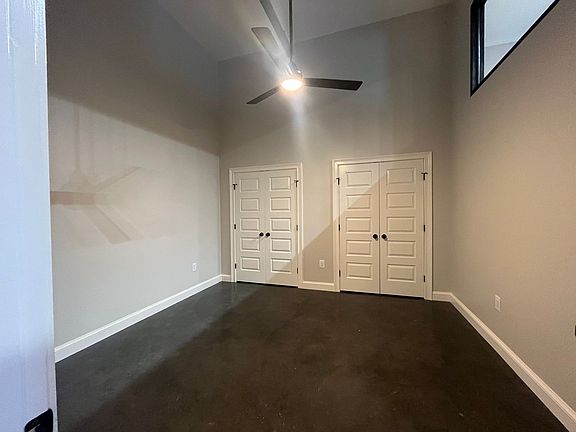 5th image of 605 Campbell Ave SE #102