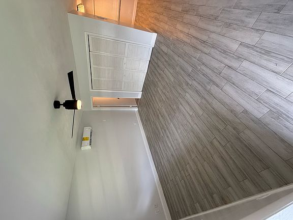 3rd image of 2247 Taylor St APT 7