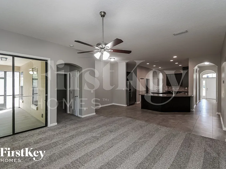 13737 Devan Lee Dr N — Photo 3