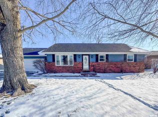 718 Taylor St, Morton, IL 61550
