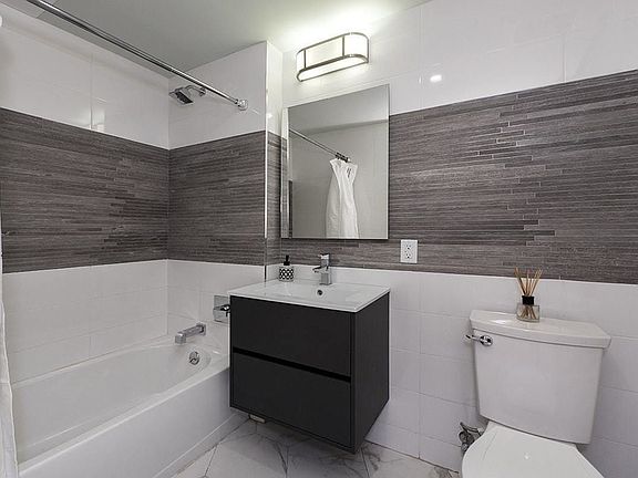 4th image of 115 Erasmus St #45I