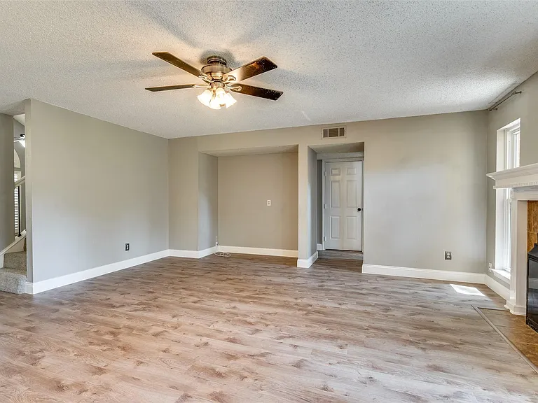 3104 Steve Dr — Photo 7
