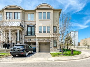 561 Mermaid Cres, Mississauga, ON L5G 0B3