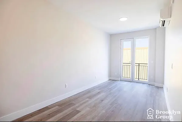 Rented by Brooklyn Group | media 6