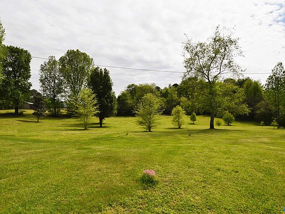 2nd image of 323 Loper Ln N