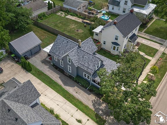 5th image of 144 Godfroy Ave