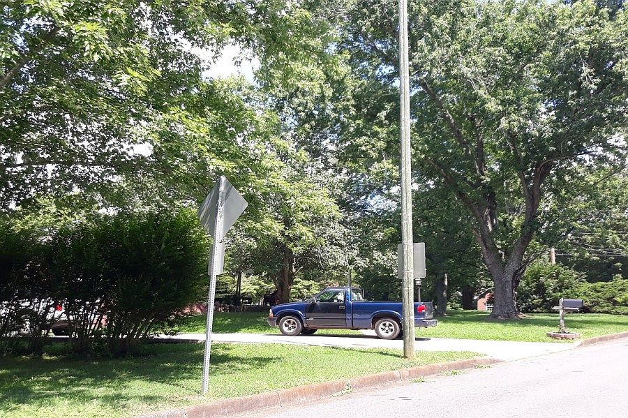 2nd image of 1200 Beverly Hills Dr