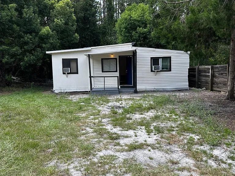 28710 Hibiscus Ave #B — Photo 1