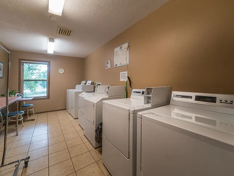 Carriage House Senior Apartments — Photo 7