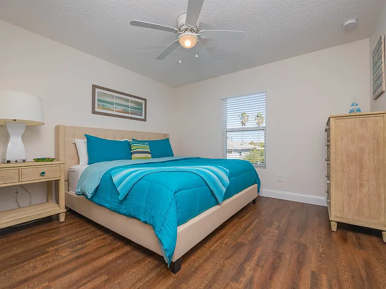 6832 Middleton Ave — Photo 47