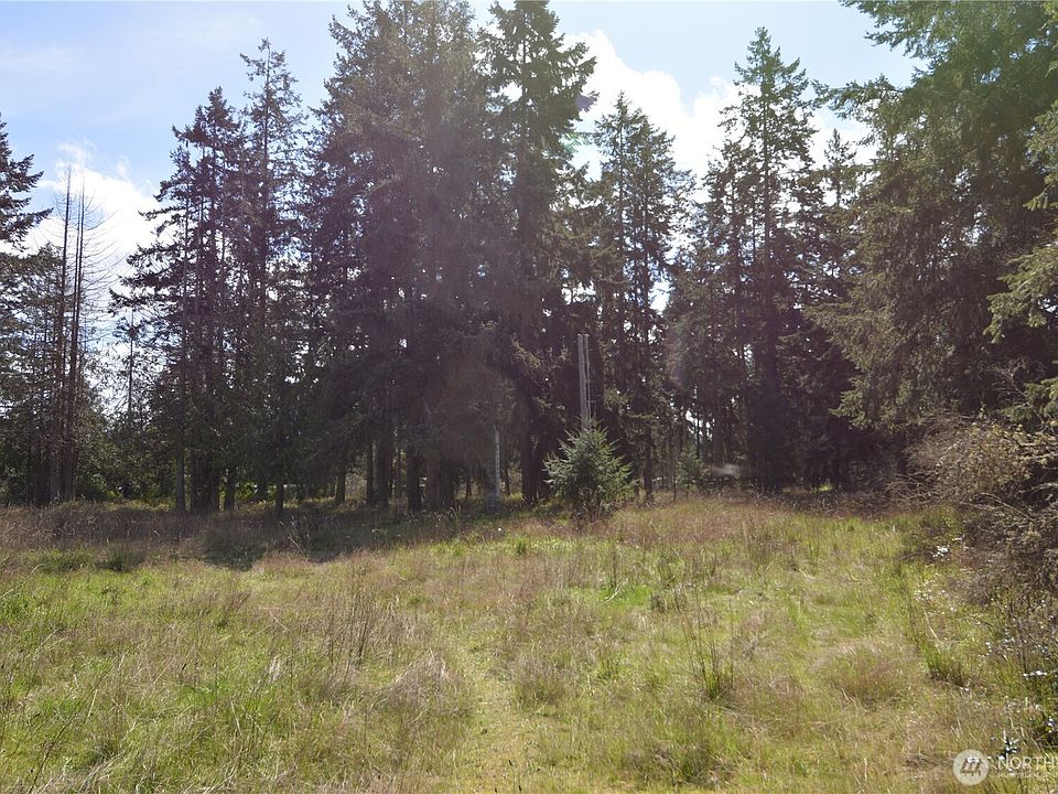 1st image of 999 W Silberhorn