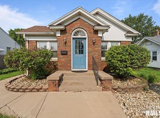3016 Harrison St, Davenport, IA 52803