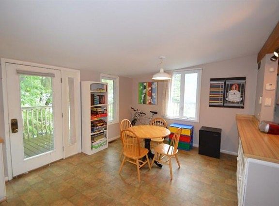 4th image of 2958 Deckebach Ave