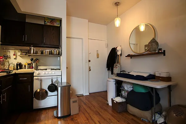 Rented by JK Dansar Corp | media 28