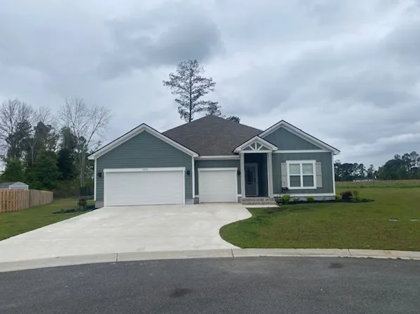 1020 Ballantyne Ln, Hahira, GA 31632