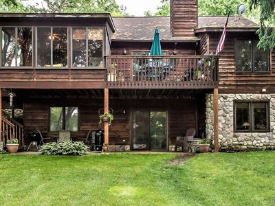 4653 E Cornwell Ln, Whitmore Lake, MI, 48189