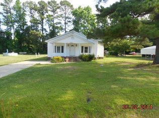 241 Gordon Rd, Clinton, NC 28328
