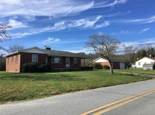 342 Calvert Rd, Brevard, NC 28712