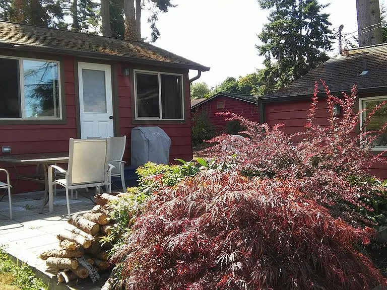 2974 Saratoga Rd — Photo 1