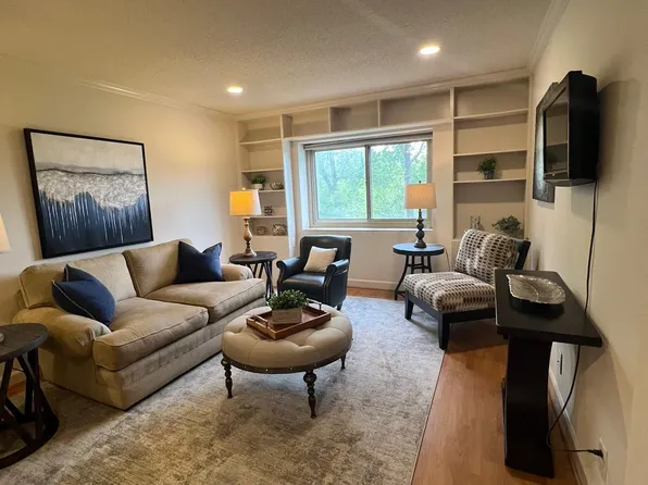 2285 Peachtree Rd NE Unit 403, Atlanta, GA 30309