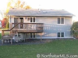 1092 Northview Park Rd, Eagan, MN 55123