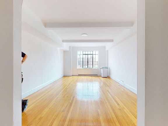 2nd image of 1 Christopher St APT 11B