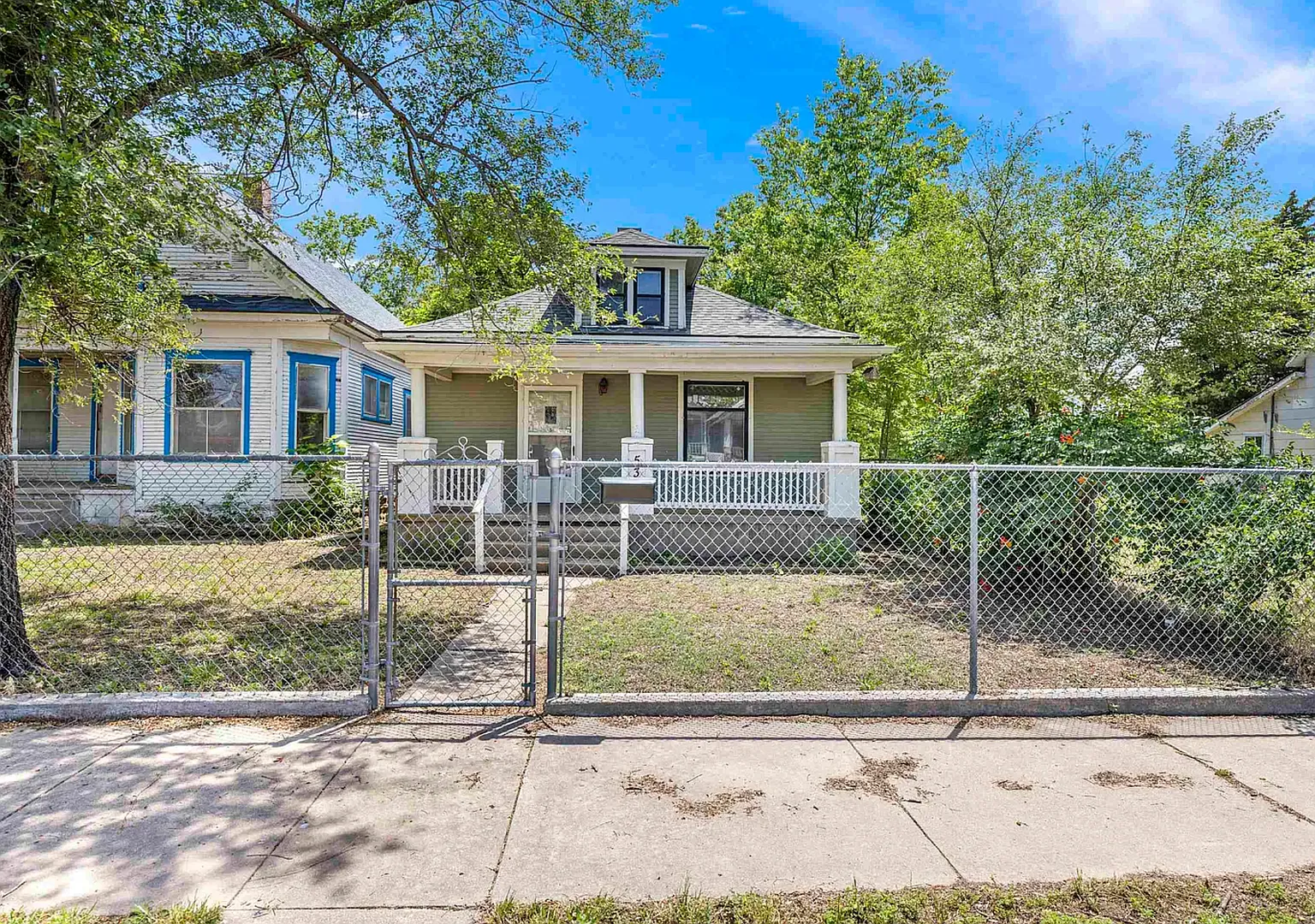 2 Bedroom Home — Photo 2
