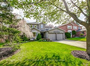 92 Morrison Creek Cres, Oakville, ON L6H 4C4