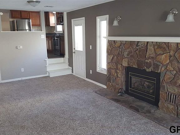 3rd image of 2114 Randall Dr