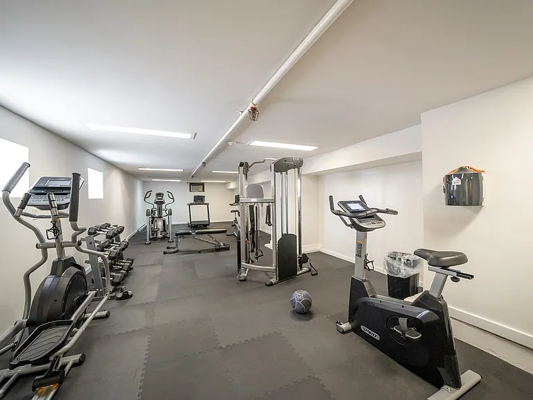818 Jefferson St #4E — Photo 14