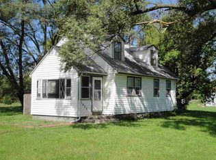 1402 N Greenview Ave, Rockford, IL 61101