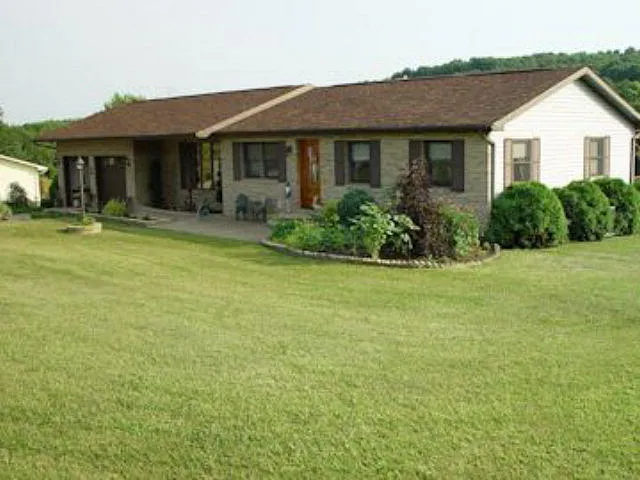 1861 Prussia Rd photo 1