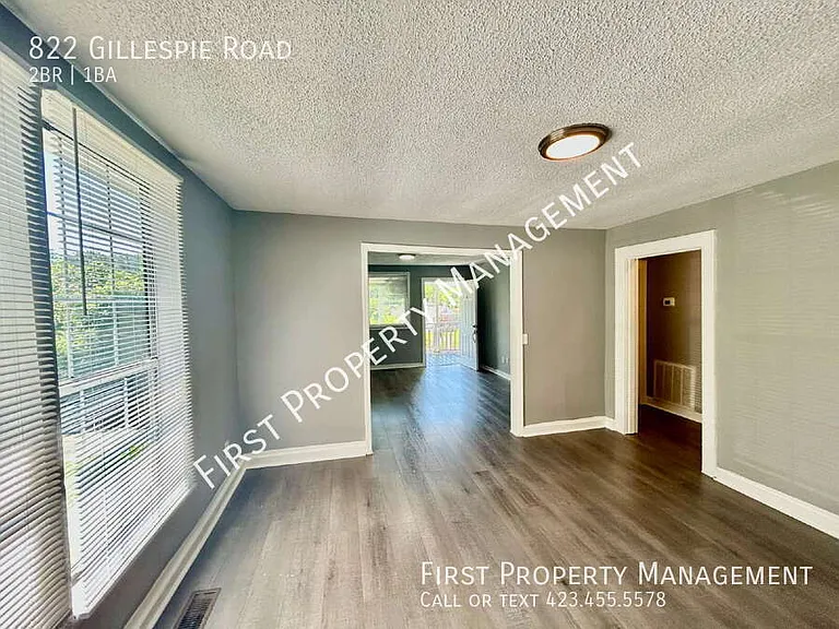 822 Gillespie Rd — Photo 10