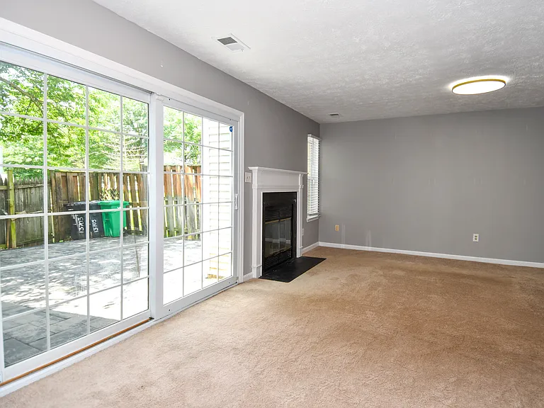 13703 Lord Sterling Pl — Photo 13