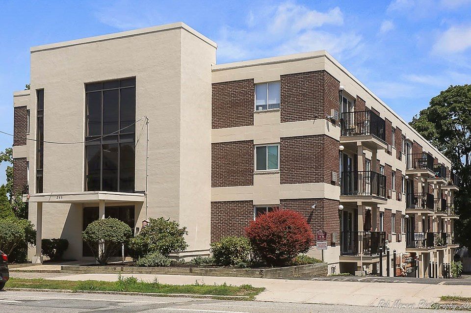 1st image of 245 Lafayette St APT 3C