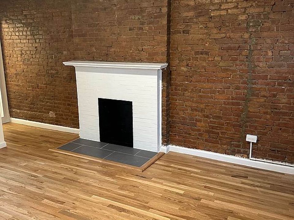 1st image of 59 Christopher St APT 3A