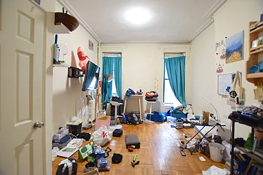 Rented by Street Realty Brokerage LLC