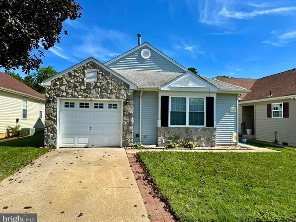 729 Barbados Dr, Williamstown, NJ 08094